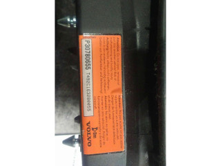 Подушка безопасности водителя    Volvo S80