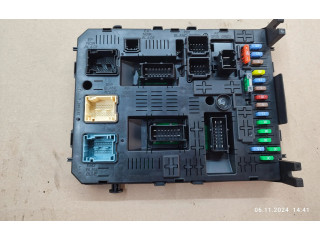 Pojistková skříňka 28119759 Peugeot 5008 2011