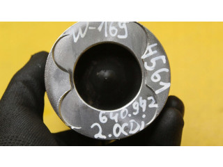 Píst Mercedes-Benz A W169