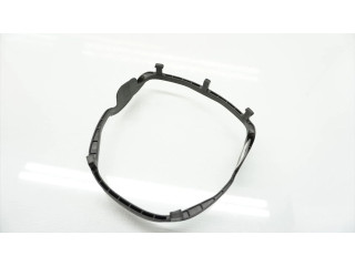 Другая деталь салона