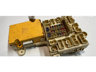 Блок предохранителей 8922153100 Lexus IS 200-300