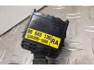 Ручка стеклоочистителей 96645139, 96645139RB Chevrolet Epica