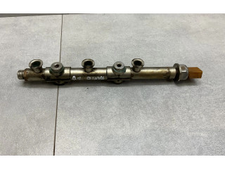 Топливная рампа 04C133320F Skoda Rapid (NH)