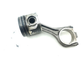 Поршень с шатуном 204DT Land Rover Discovery Sport