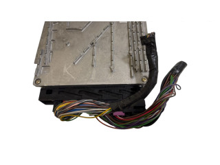 Блок управления двигателя 0281001776, 28SA4018 Volvo V70