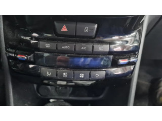 Блок управления климат-контролем    Peugeot 2008 I