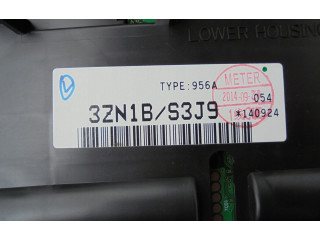 Přístrojová deska Nissan Pulsar 2014 3ZN1BS3J9