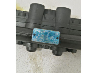 Топливная рампа 037133313J Volkswagen PASSAT B3 2.0