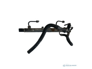 Топливная рампа A6110780449 Mitsubishi Colt