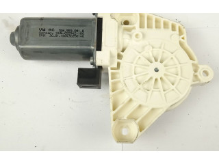 Передний двигатель механизма для подъема окон