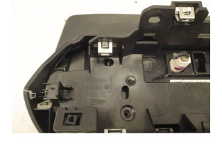 Дисплей E119074 Peugeot 2008 II