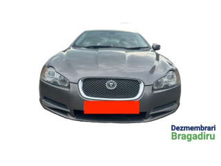 Топливная рампа Jaguar XF X250