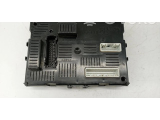 Блок комфорта 8200652284 Renault Clio III