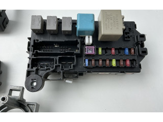 Комплект блоков управления 89560-B1220, 112300-1802 Daihatsu Sirion