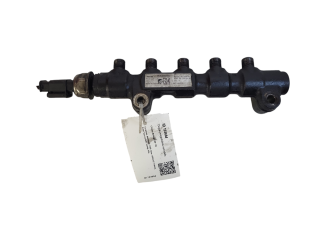 Vstřikovací lišta 9813930180   Citroen C3    YH01 