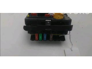 Блок предохранителей 1609996580   Peugeot Expert    