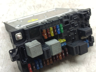 Блок предохранителей 2115454301   Mercedes-Benz E W211    