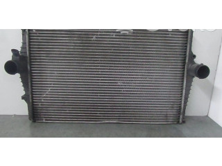 Интеркулер 989580C, 30748809 Volvo XC70