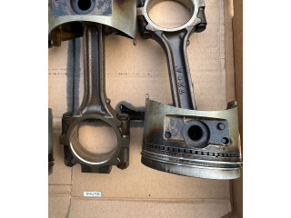 Píst MD152563, MD119671   Mitsubishi Pajero     