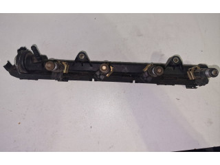 Топливная рампа 030133319l   Volkswagen Polo III 6N 6N2 6NF  