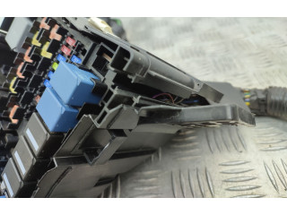 Блок предохранителей AV1T14K012GLD Ford B-MAX