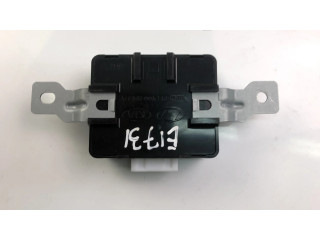 Блок управления 957001H100   KIA Ceed