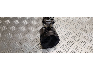 Píst Nissan Primera