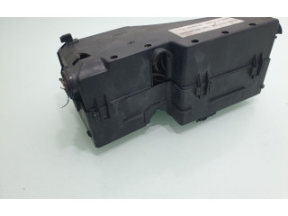 Pojistková skříňka 30672951 Volvo S40 2006