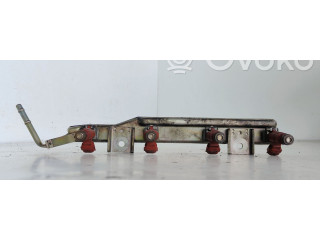 Топливная рампа    Nissan Almera Tino  