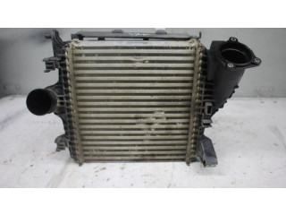 Интеркулер  4M0145804BS, HN051003   Audi Q8 