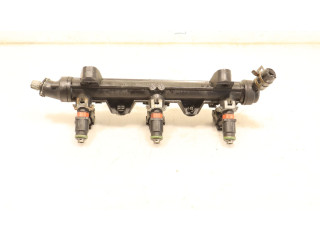 Vstřikovací lišta    Seat Ibiza IV (6J,6P)    CGPA 