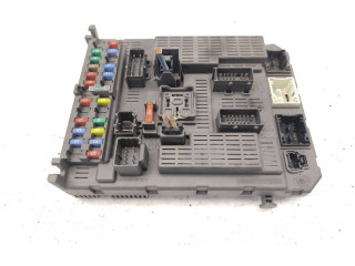 Блок предохранителей 9651938180   Citroen C8    