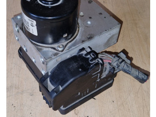 Блок АБС 8671224   Volvo  V70  2000 - 2004 года