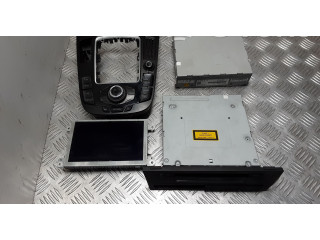 Радио/ проигрыватель CD/DVD / навигация