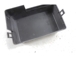 Pojistková skříňka MR409811, MR409811 Mitsubishi Pajero 1998