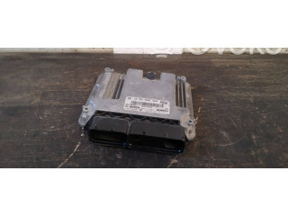 Блок управления двигателя 55590420, 0281019088   Opel Meriva B