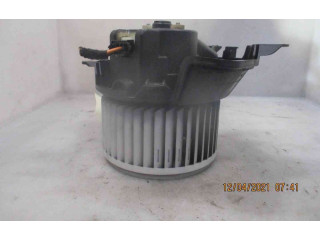Вентилятор печки 77364956, 22002505 Fiat Grande Punto