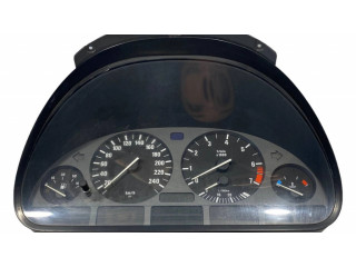 Přístrojová deska BMW 5 E39 2001 8372354, 62118372354