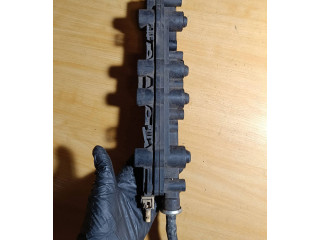 Топливная рампа 037133317E Volkswagen Golf III