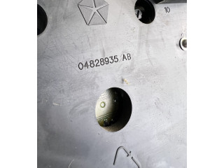 Панель приборов 04828962AB, P56010494AB Jeep Cherokee III KJ