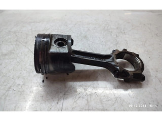 Píst Nissan Navara D22