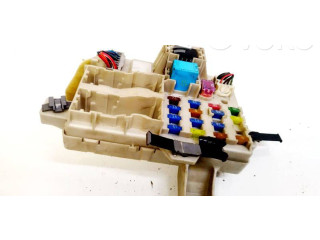   Pojistková skříňka    Mazda 6 2003