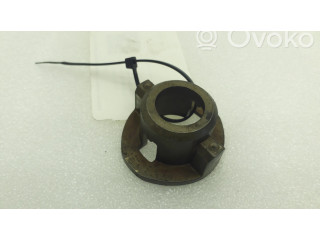 Другая деталь отсека двигателя