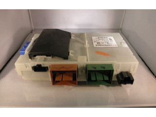 Блок предохранителей 30765876, 30765876 Volvo S80