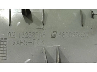 Другая деталь салона