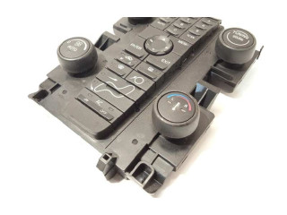 Блок управления климат-контролем 8697155 Volvo S40