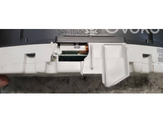 Панель приборов 31254776, 36002433   Volvo V50       