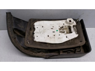 Задний фонарь 0437829L, 0437830L Mazda 626 1988-1991 года