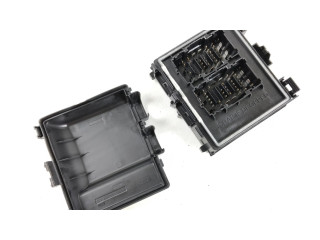 Блок предохранителей LJ8T14D068NAB Ford Mustang Mach-E