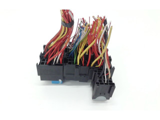 Блок предохранителей    Renault Clio IV    